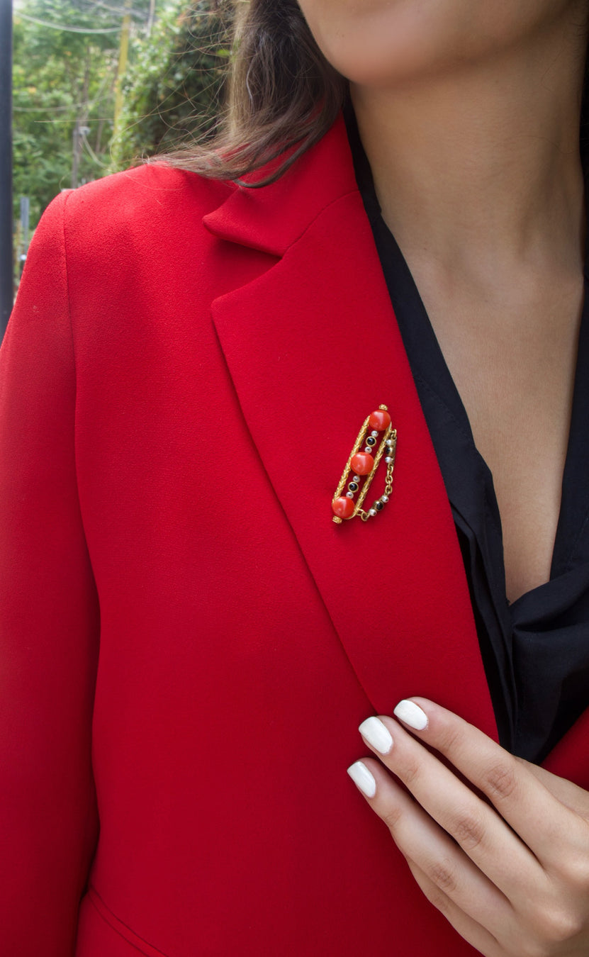 Brooch - Corals - Onyx