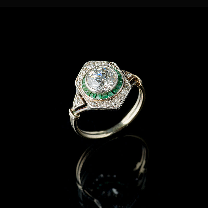 Bague - Diamants - Émeraudes