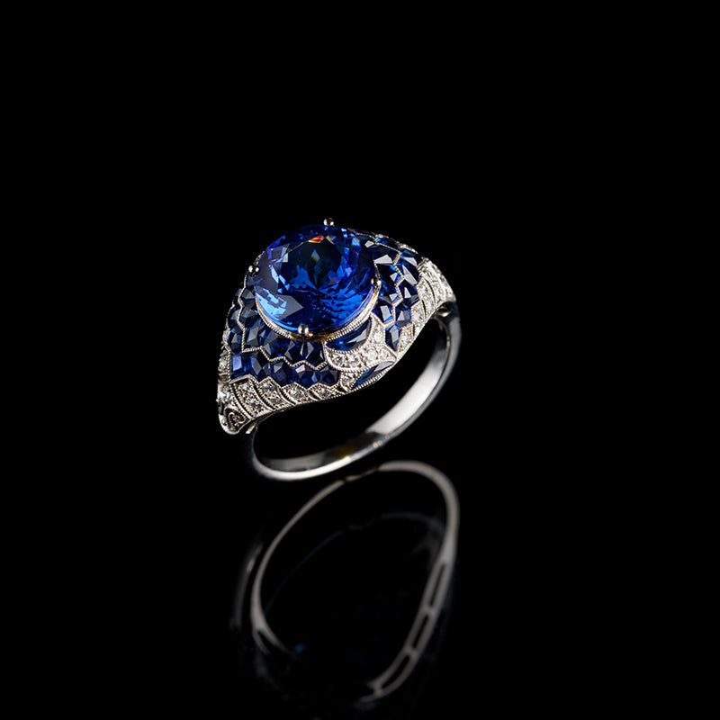 Ring - Tanzanite - Blue Sapphires - Diamonds