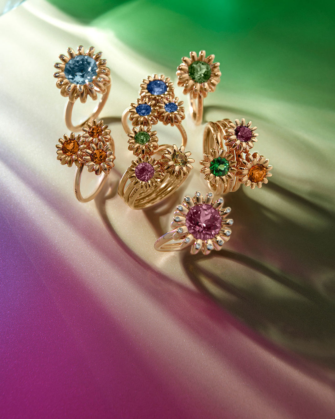 Poppy Ring - Rhodolite - Diamonds