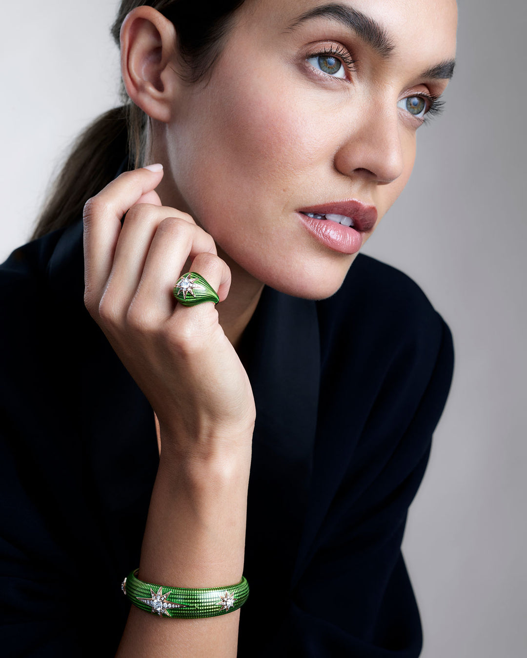 Aïda Kiwi Pinky Ring - Diamonds