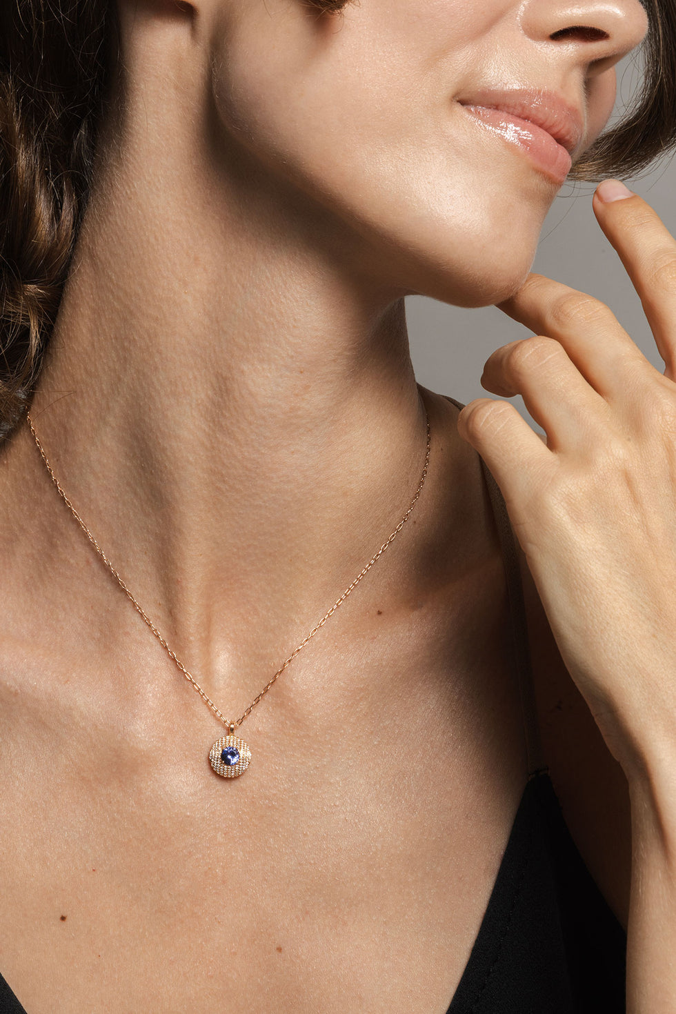 Aura Pendant - Tanzanite - Diamonds