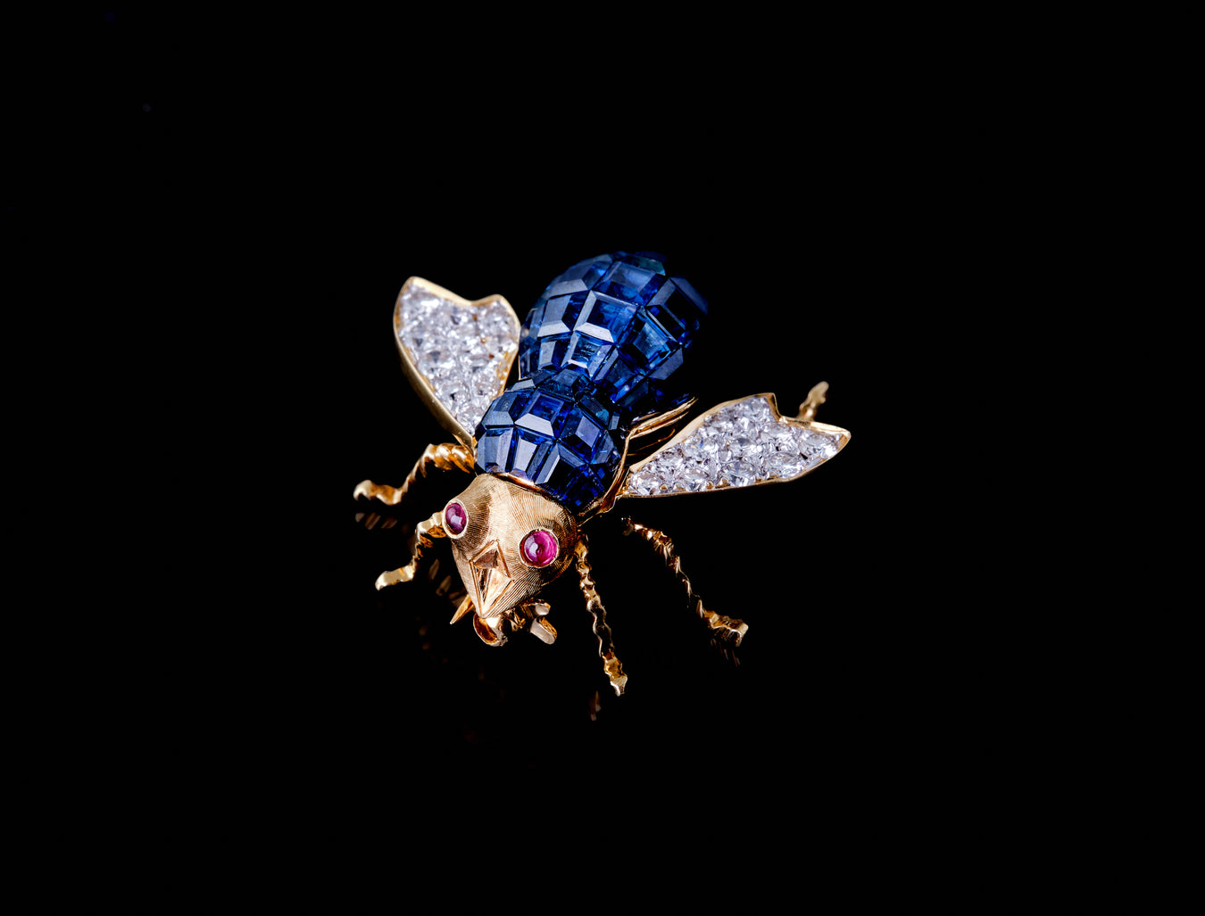 Art Nouveau Revival Diamond and Sapphire Brooch in Gold, circa 1960