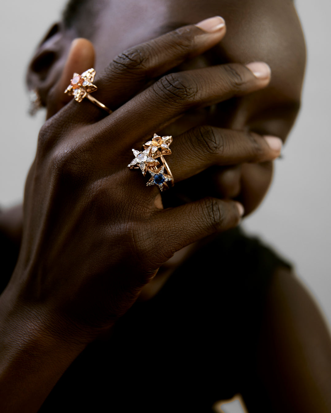 Istanbul Ring - Blue Sapphire - Diamonds