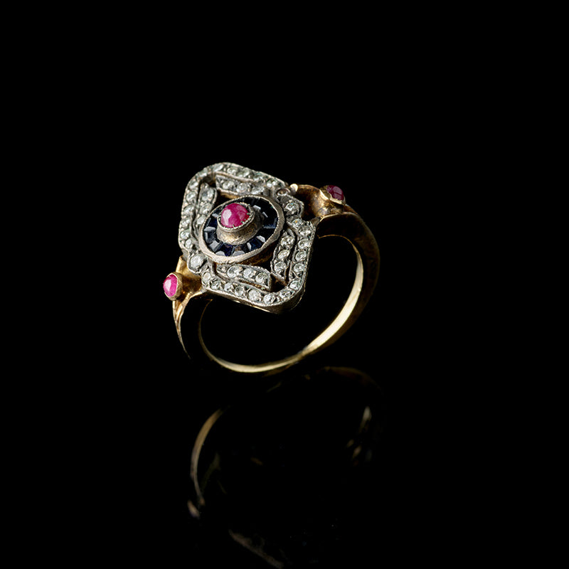 Bague - Saphirs - Rubis - Diamants