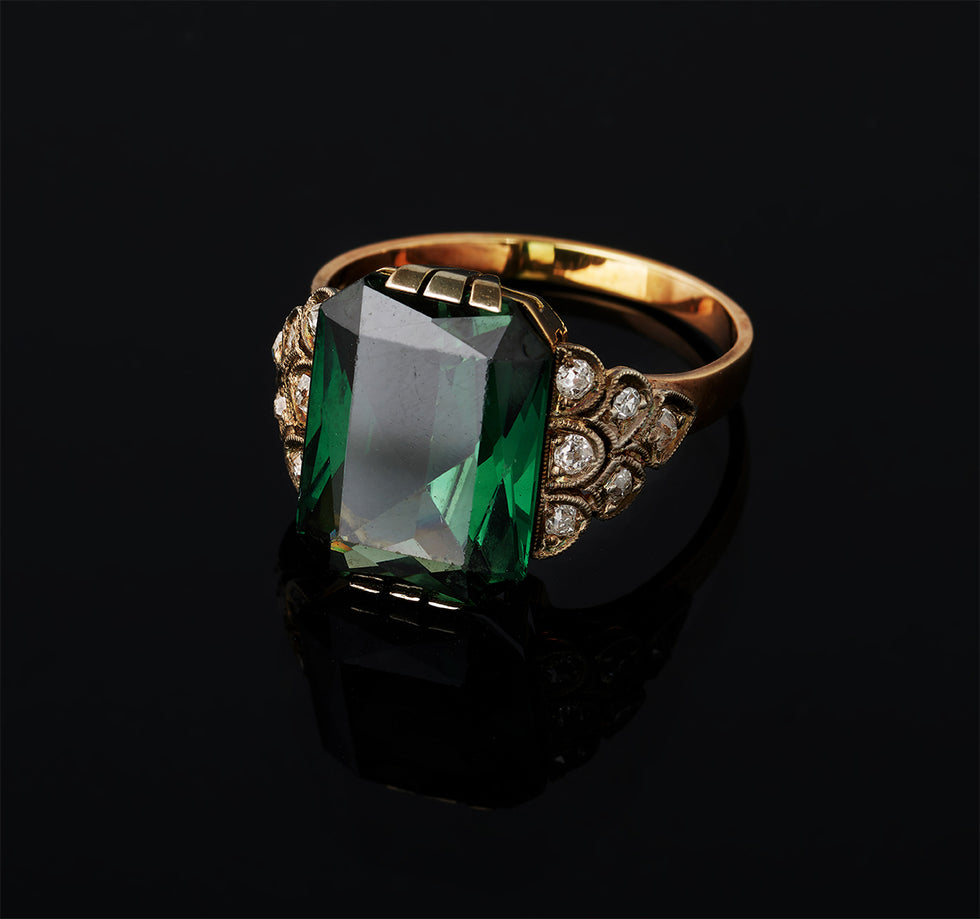 Ring - Green Stone - Diamonds
