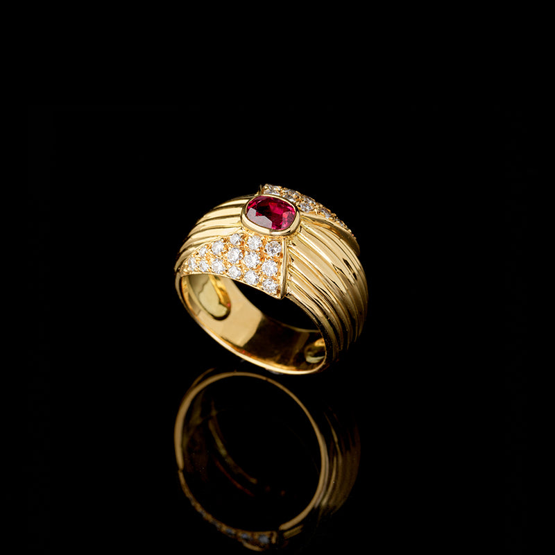 Ring - Ruby - Diamonds