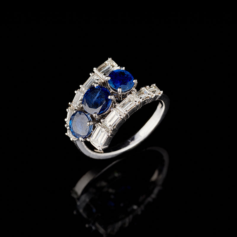 Ring - Blue Sapphires - Diamonds