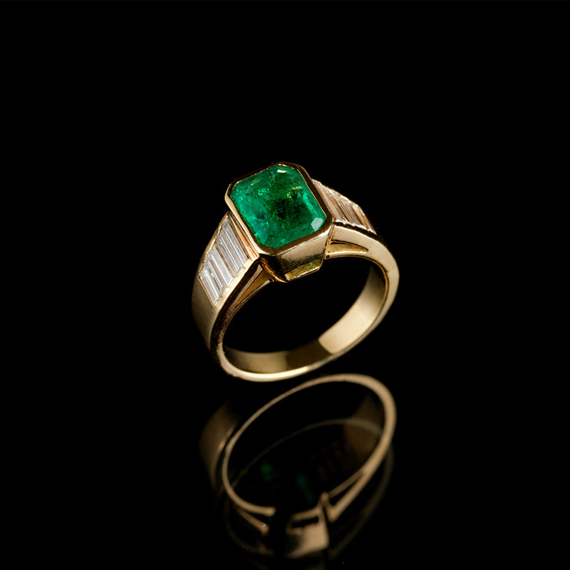 Bague - Émeraude - Diamants